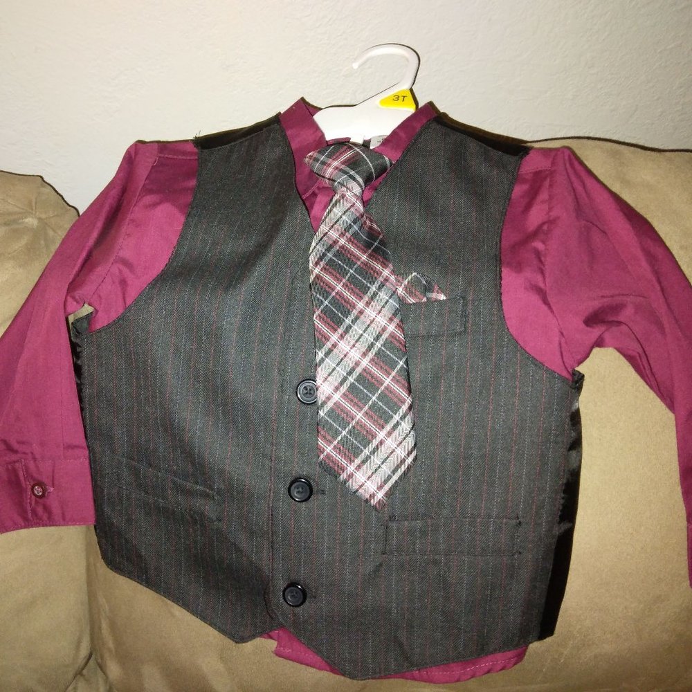Boys 3T Suit Vest With Button Down Long Sleeve